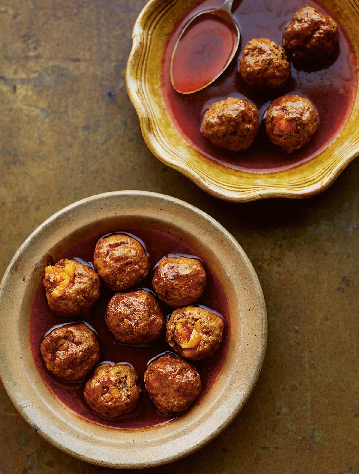Matz chhiear (meatballs stuffed with apricots)