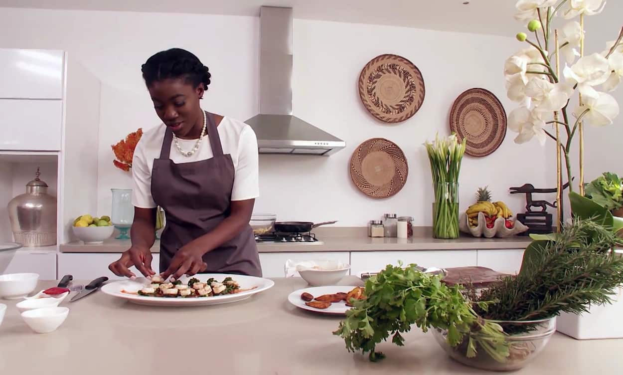 Minjiba Cookey makes dodo stacks