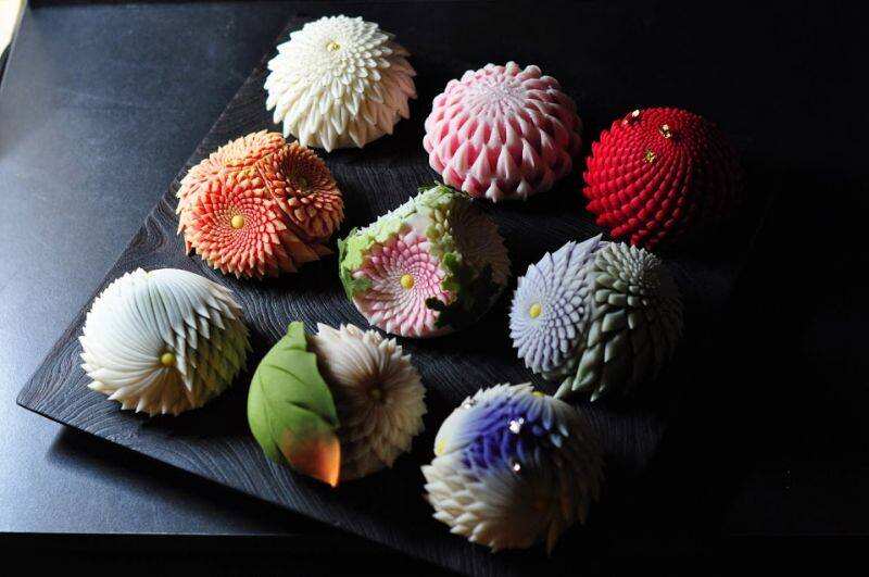 Wagashi master Junichi Mitsubori