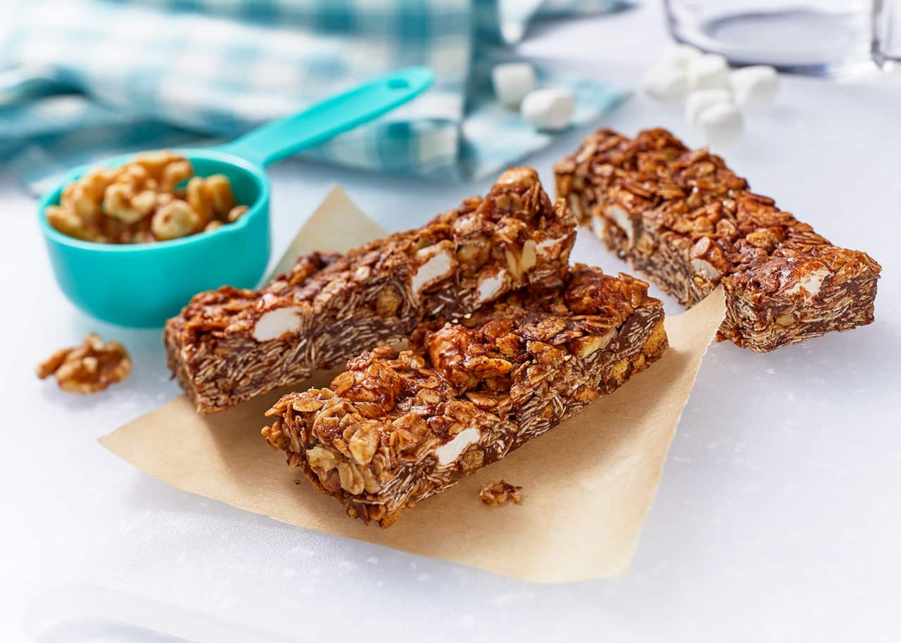 Rocky road granola bars