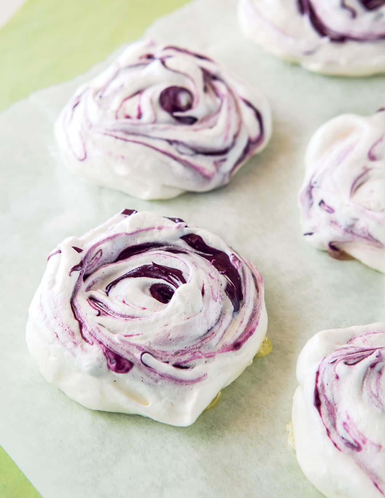 Brazos de Mercedes meringue swirls