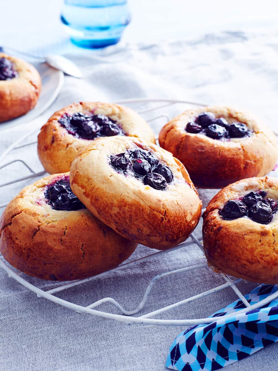 Blueberry buns (mustikkapiiraat)