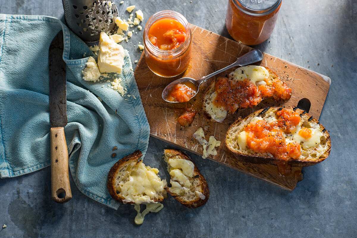 Newland's tomato sauce