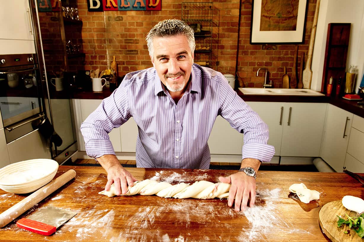 Paul Hollywood makes brioche couronne