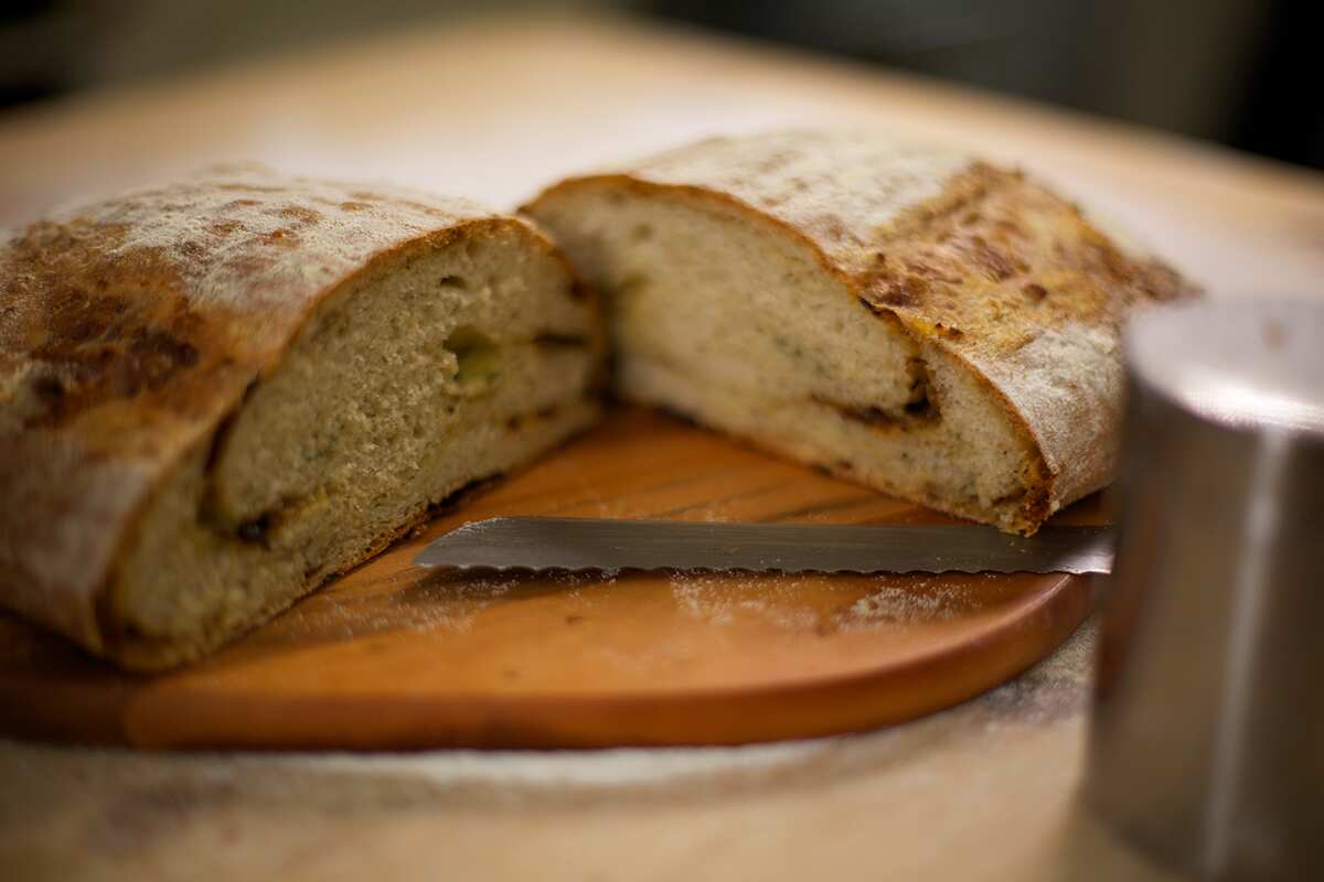 Perl Las and onion bread