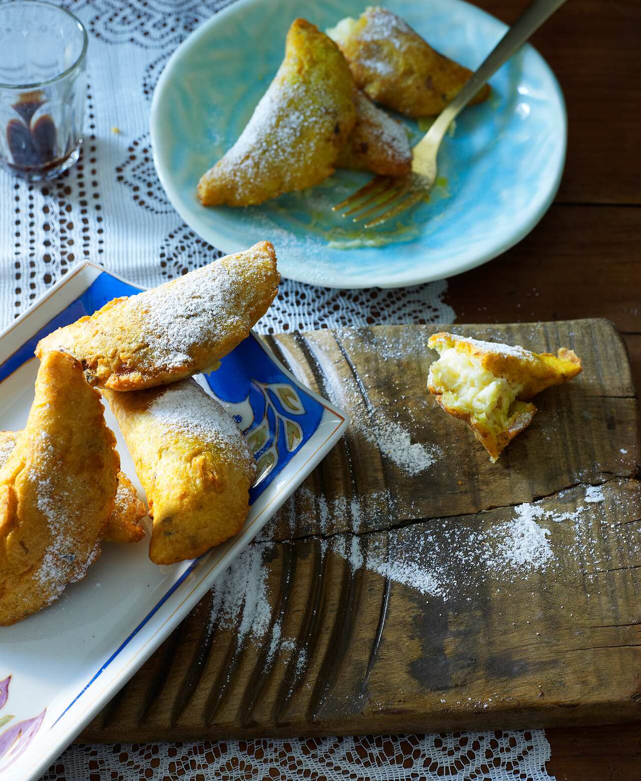 Plantain empanadas (empanadas de platano)