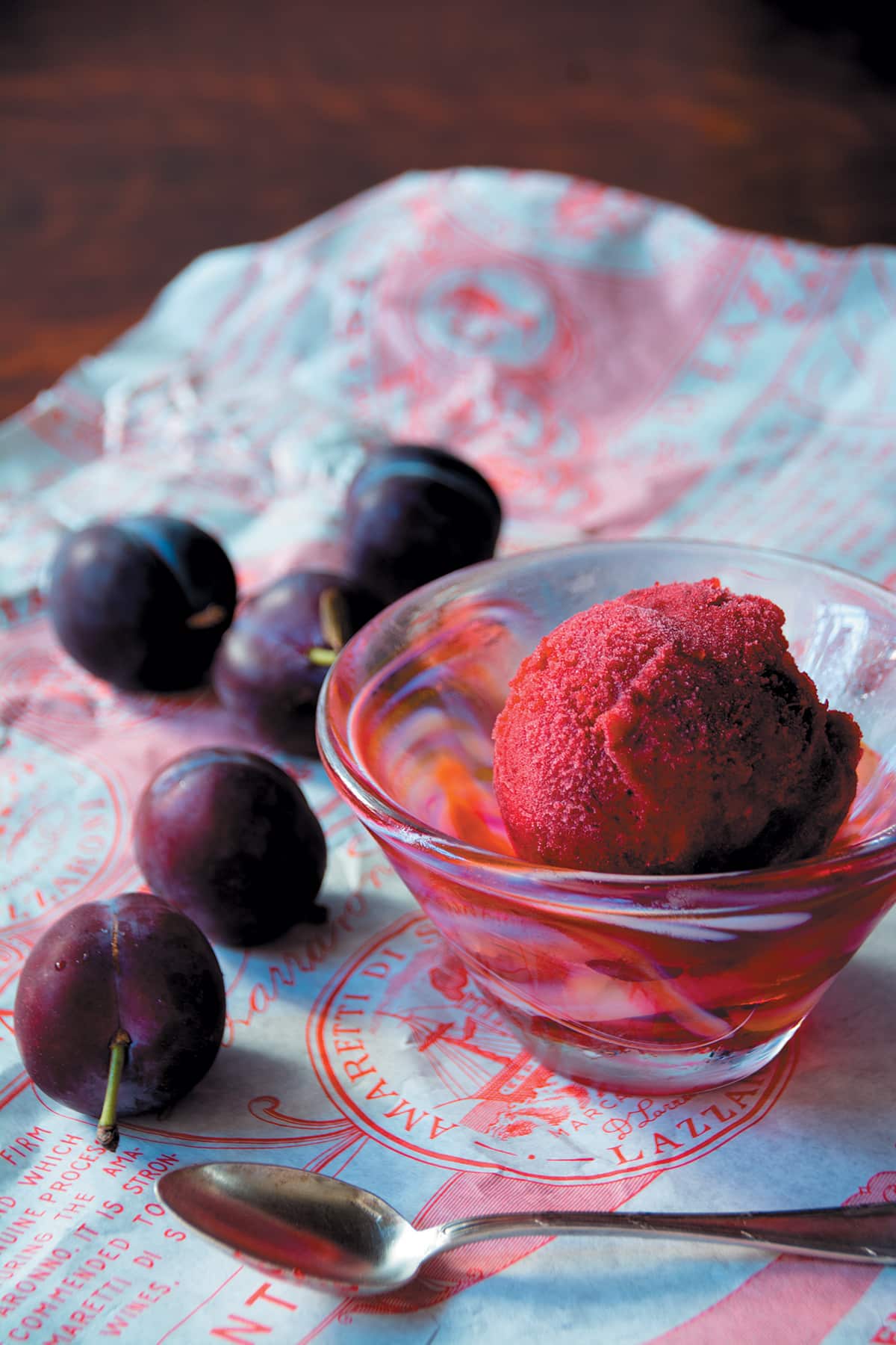 Plum and amaretto sorbet (sorbetto di susine con amaretto)