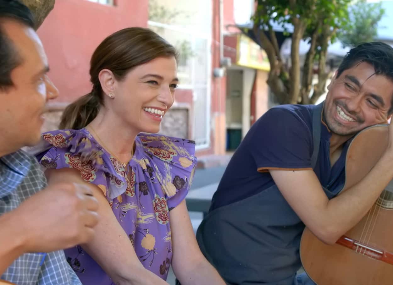 Pati Jinich in S10 ep 4 of Pati's Mexican Table, meeting local mariachis