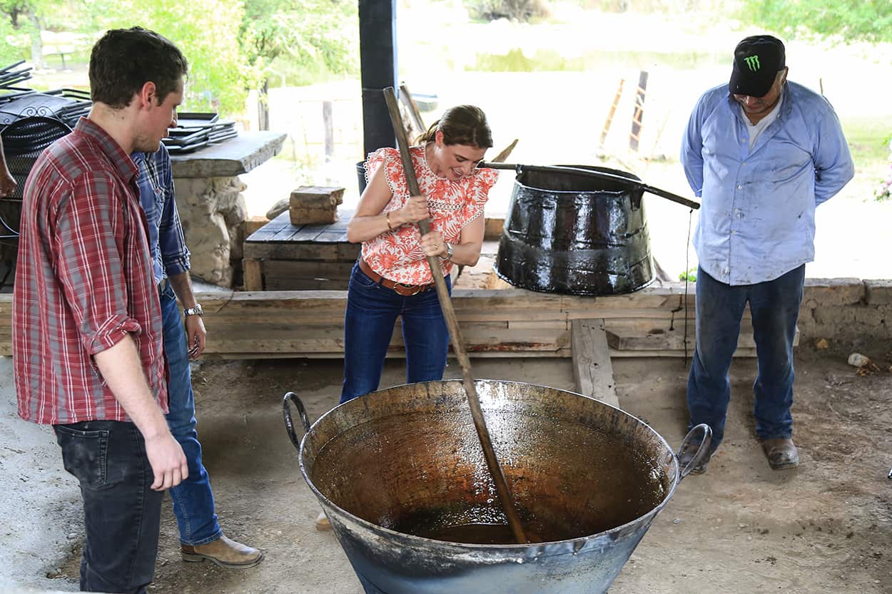 Pati Jinich gets involved in an annual pilonchillo making gathering