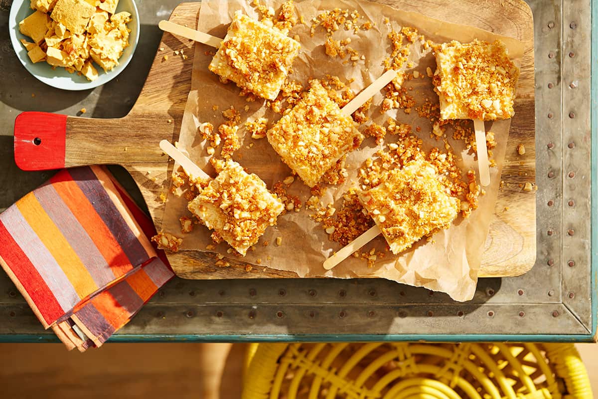 Praline peanut butter pops