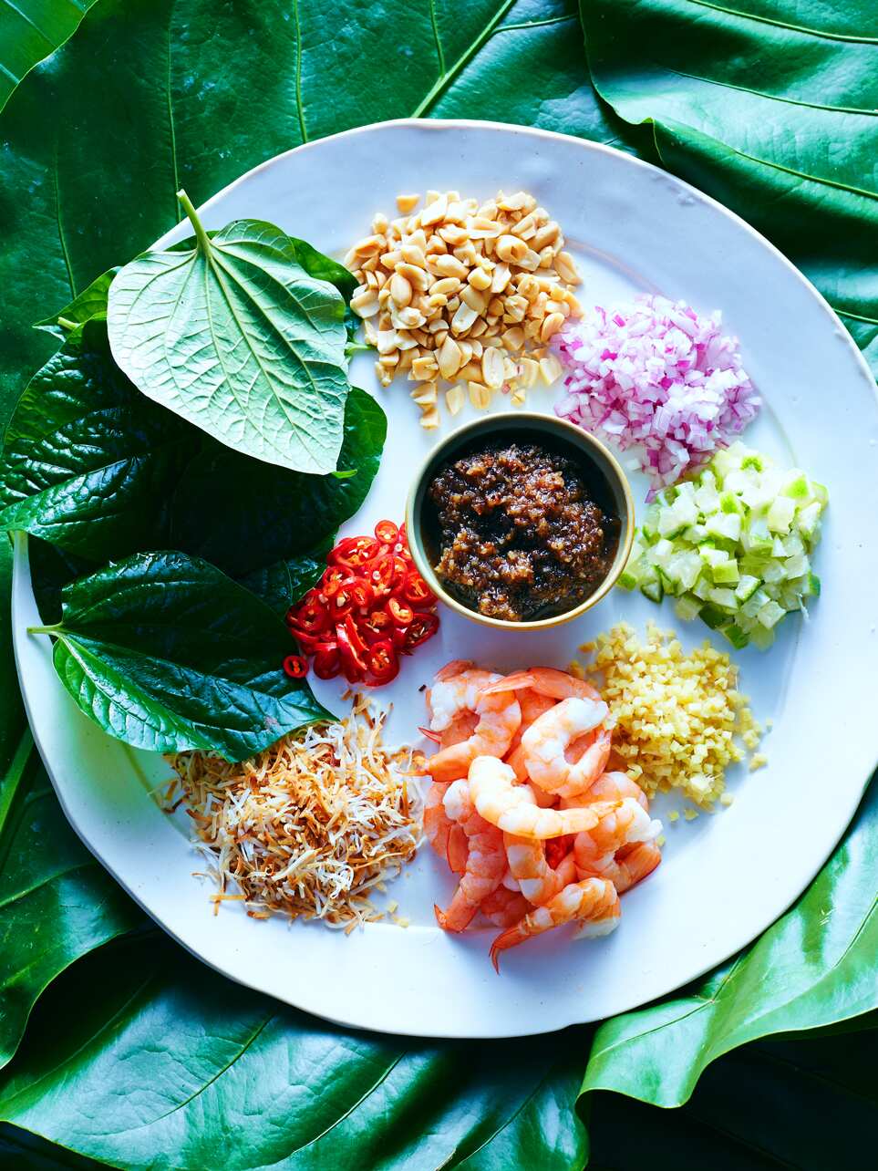 Prawn betel leaf wraps