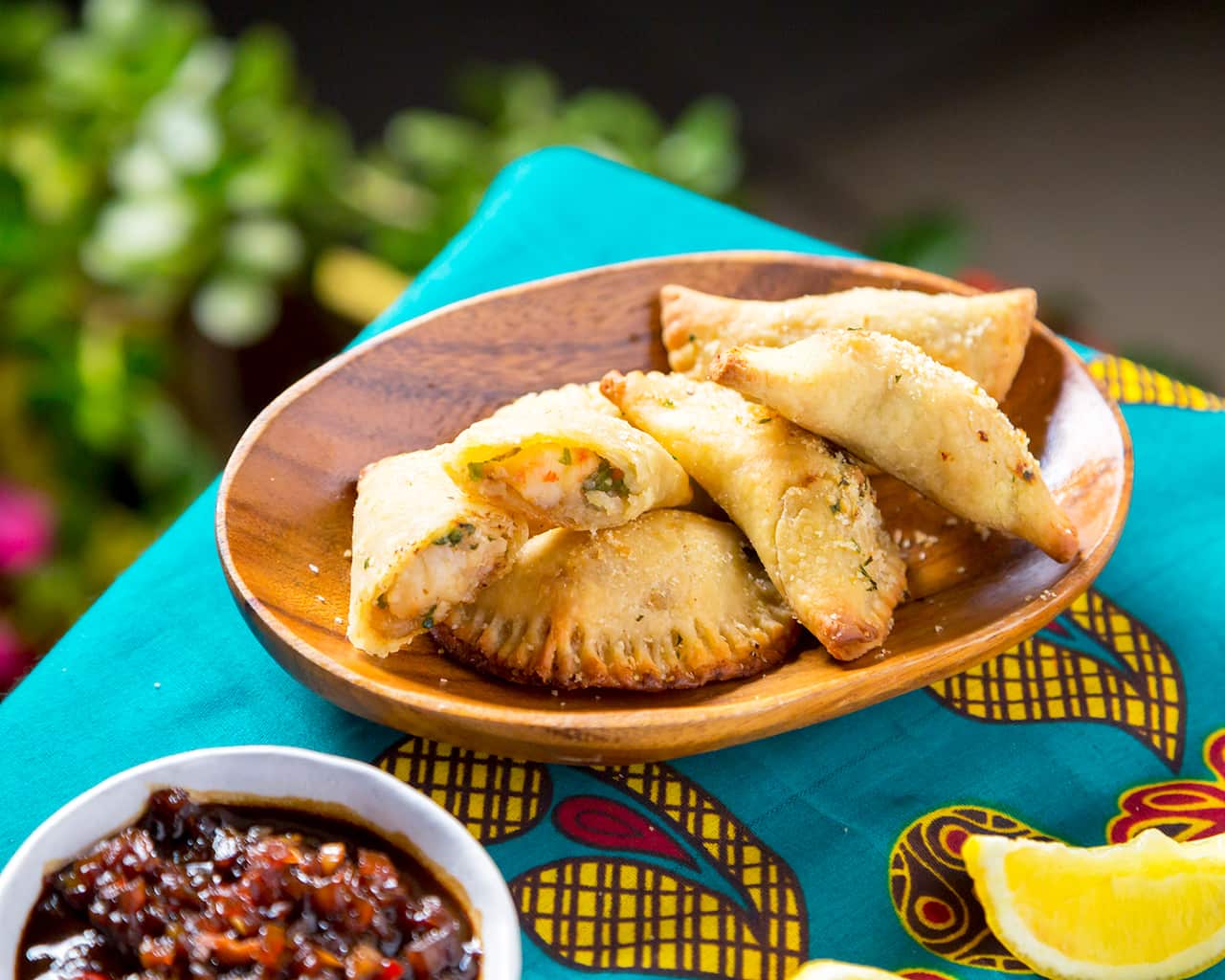 Prawn rissole and sweet chilli sauce