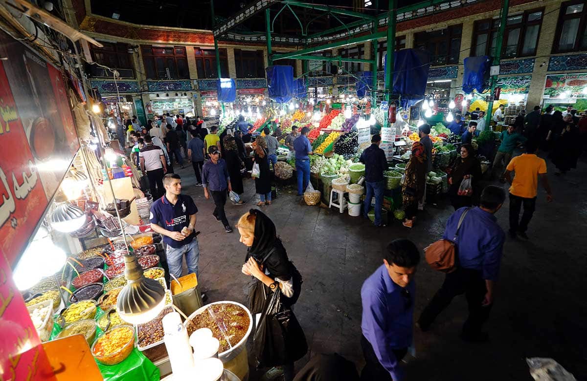 Shopping Iran during Ramadan