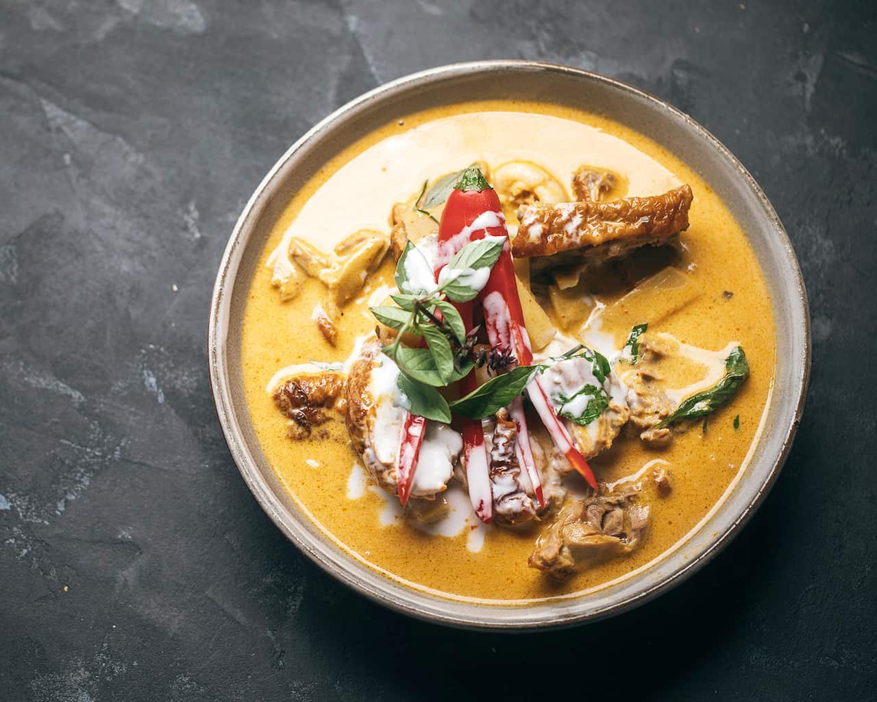 Red roast duck curry