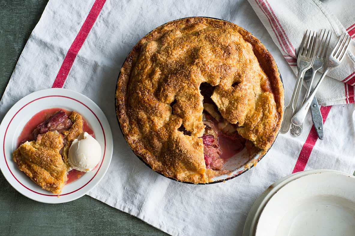 Rhubarb and apple pie