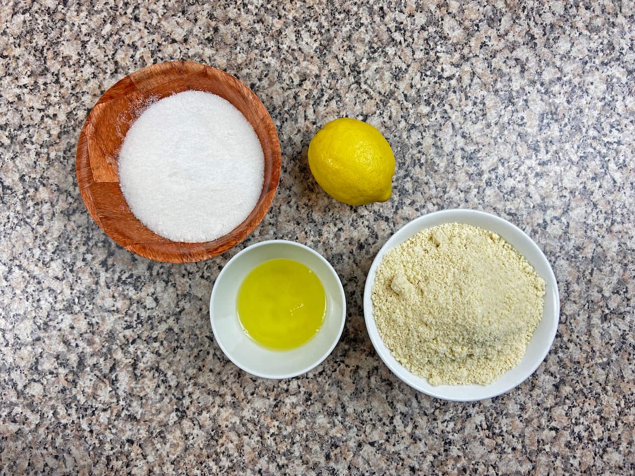 Ingredients ricciarelli