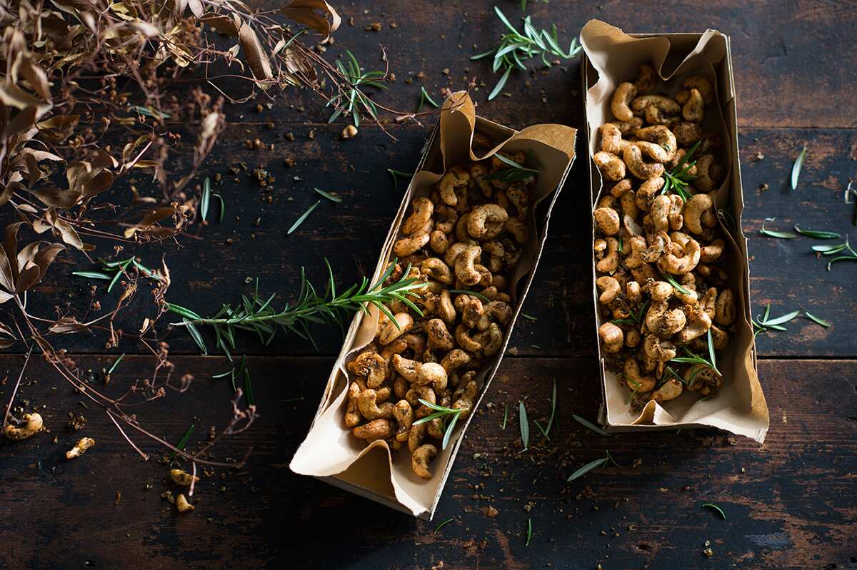 Rosemary-spiced cashews