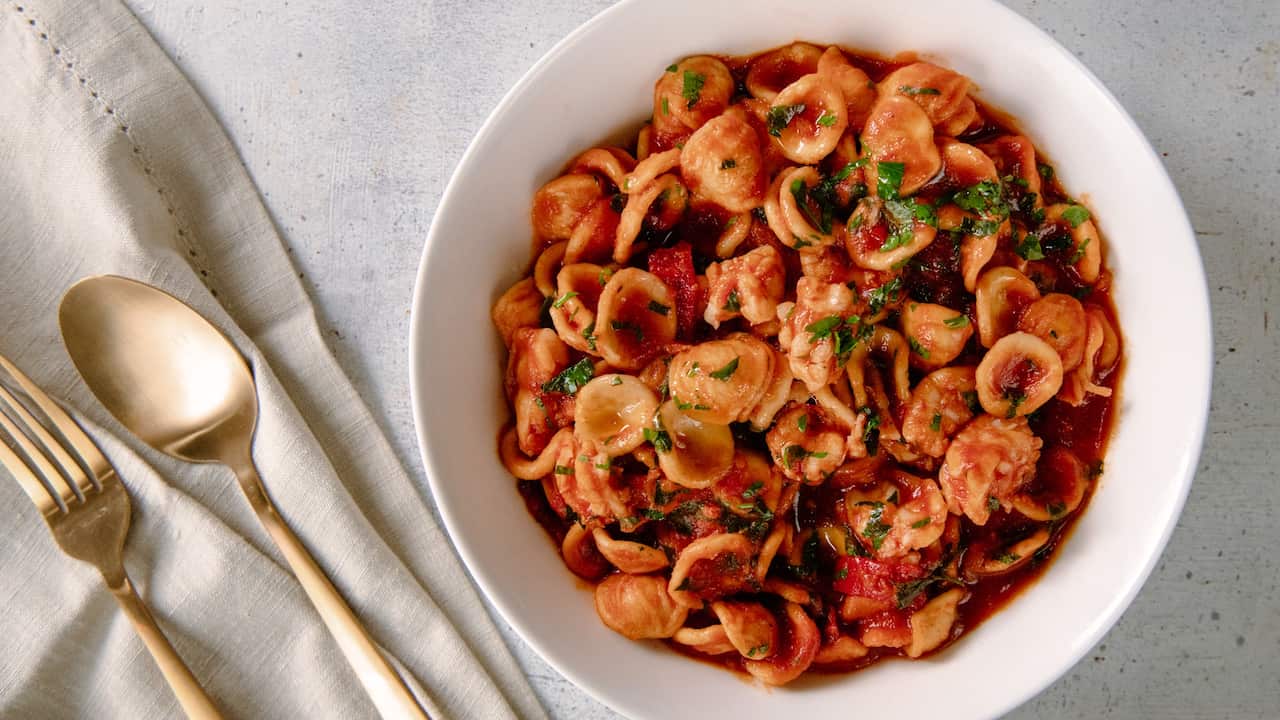 Wok-fried chilli prawn orecchiette 