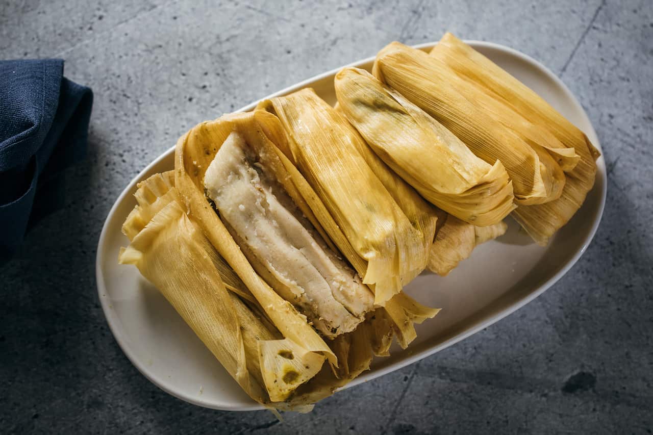 Tamales Chicken with Green Sauce