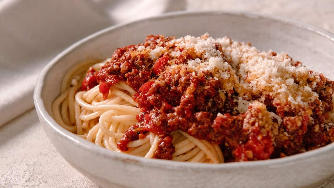 Pepperberry bolognese