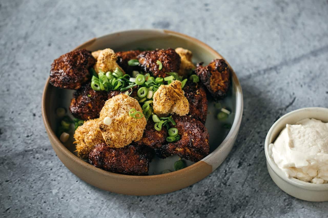 Cauliflower hot wings 