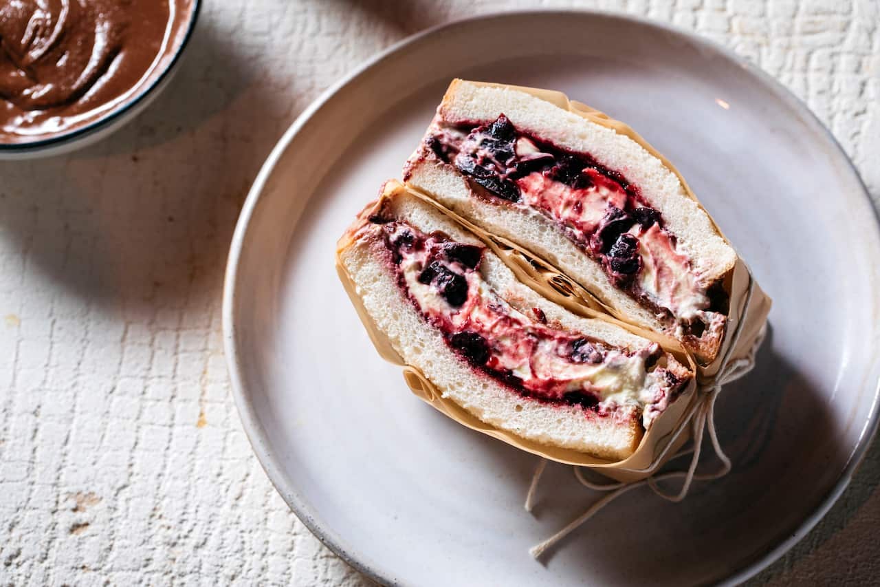 Black forest sandwich