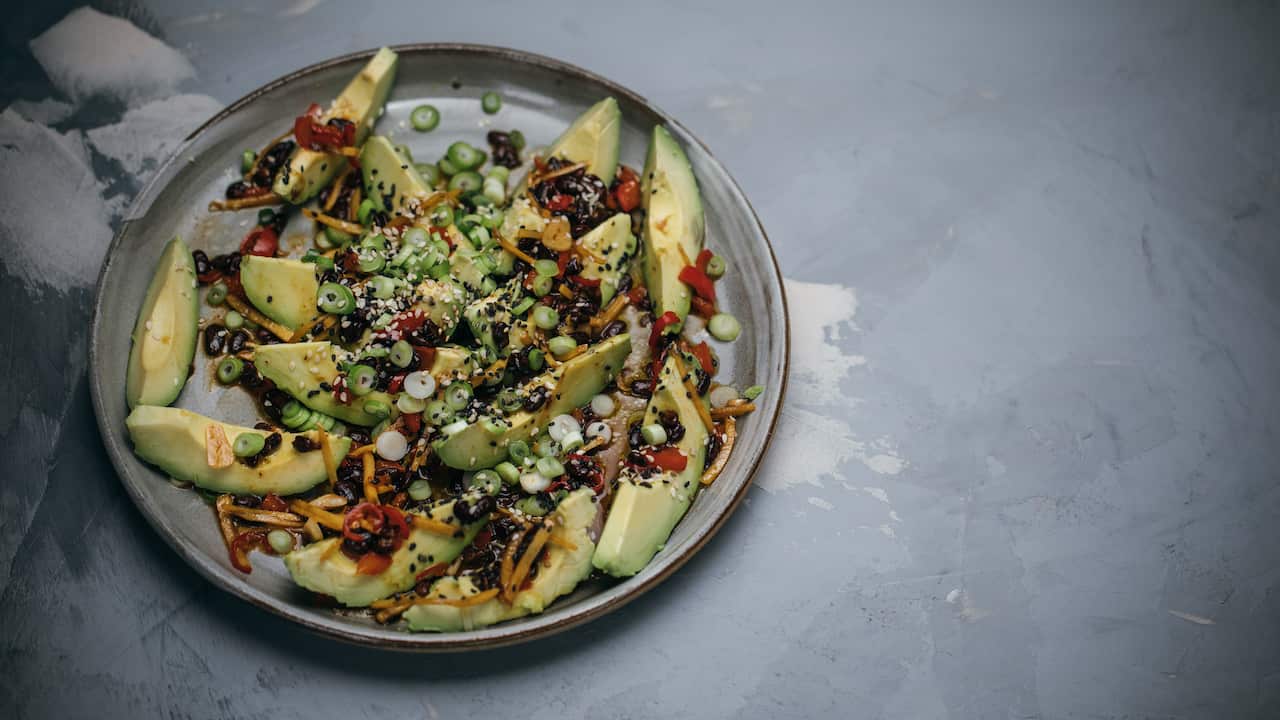 Avocado and black bean salad