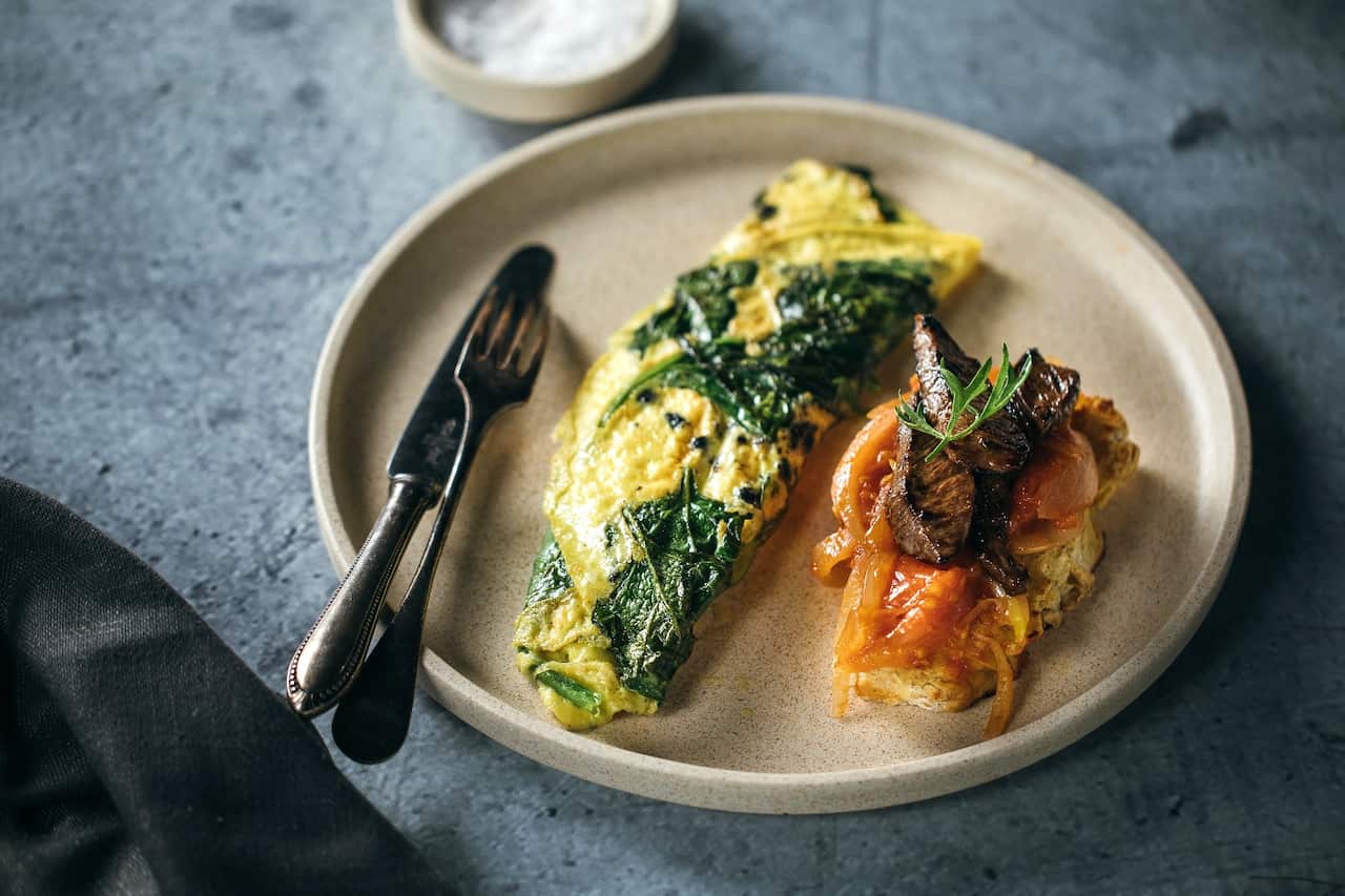 Warrigal greens and peppercorn omelette 