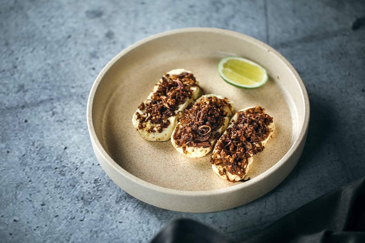 Paneer ke soolay (smoked paneer)