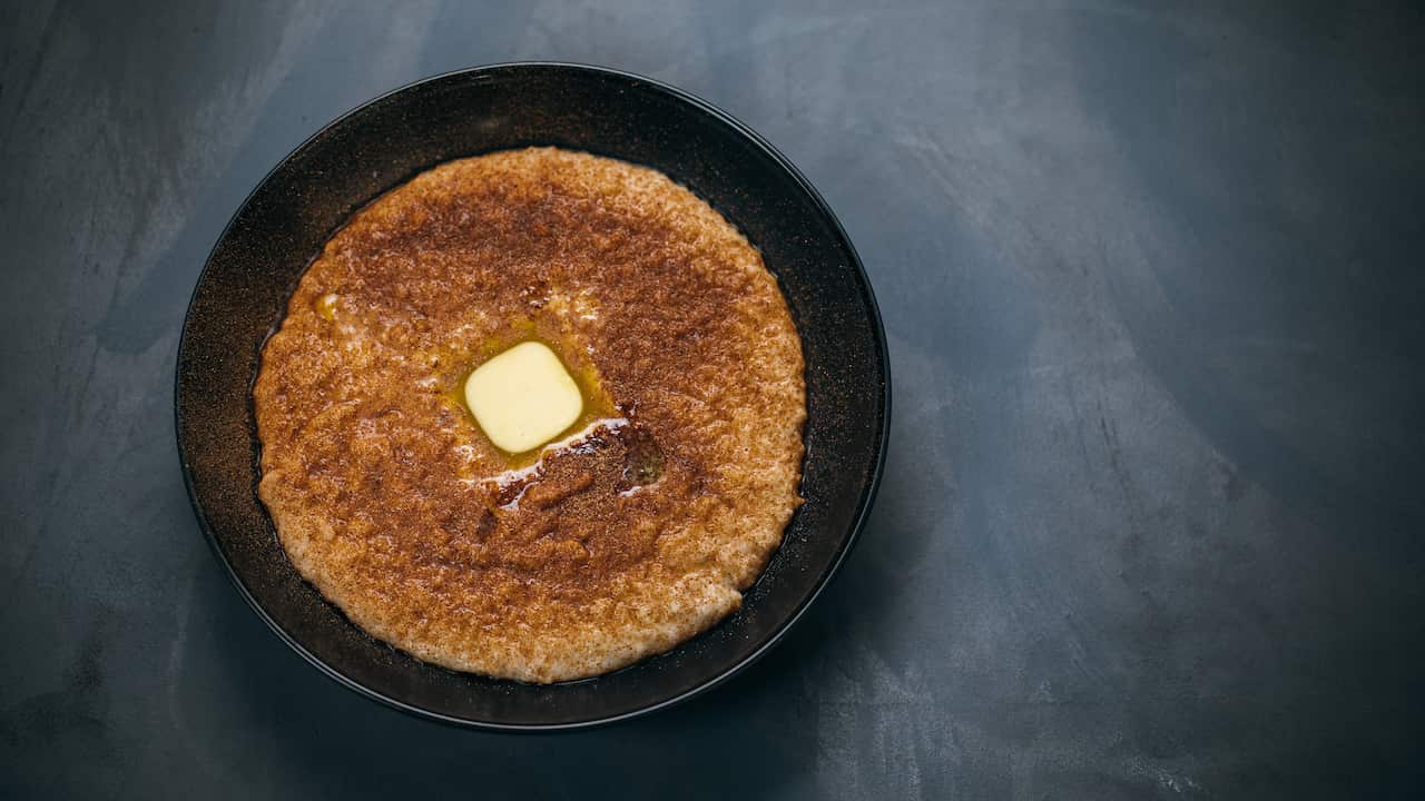 Buttered oats with masala chai sugar