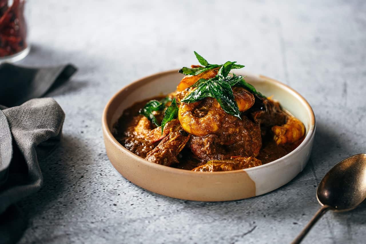 Sri Lankan prawn curry