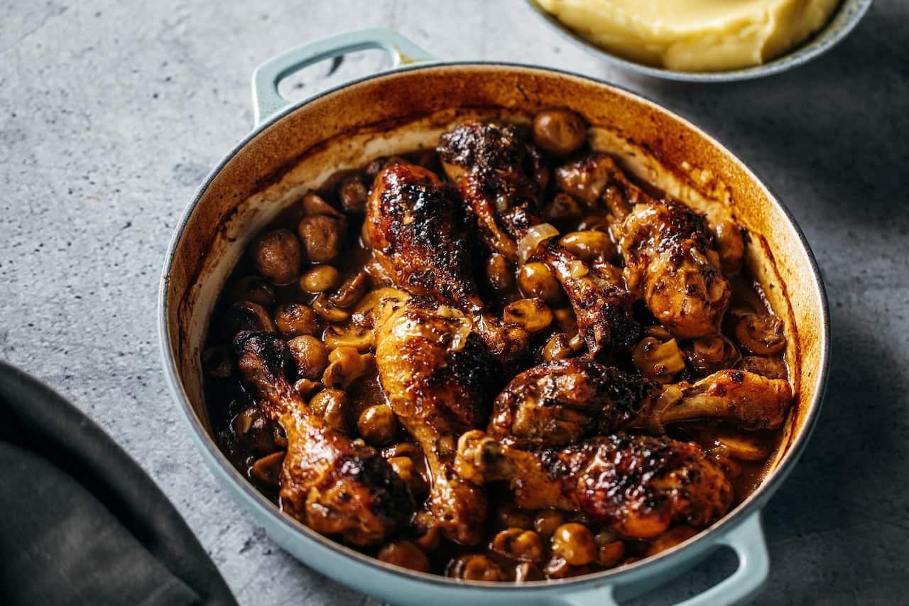 Quandong chicken with creamy mash