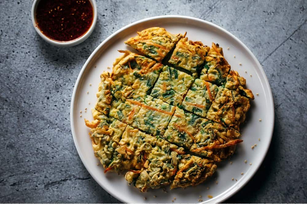 Garlic chive and spring onion chijimi