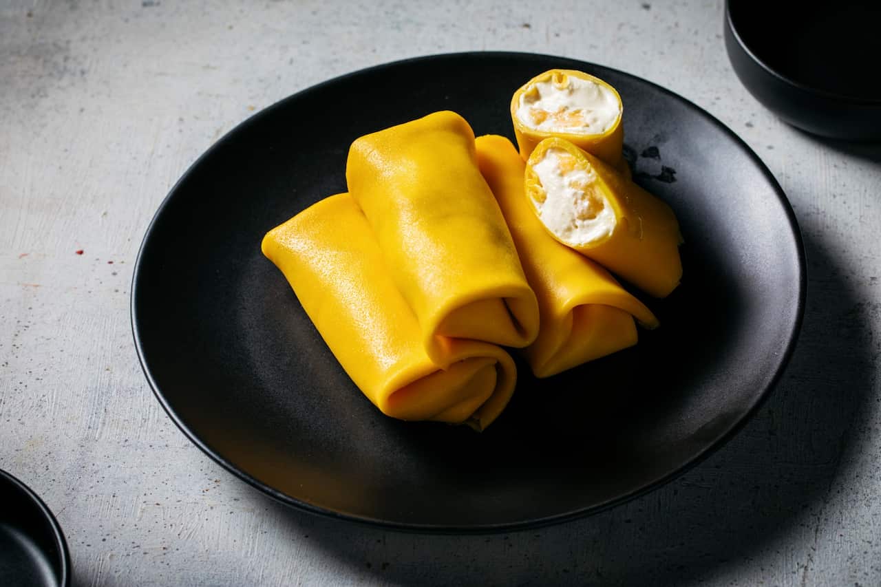 Mango pancakes