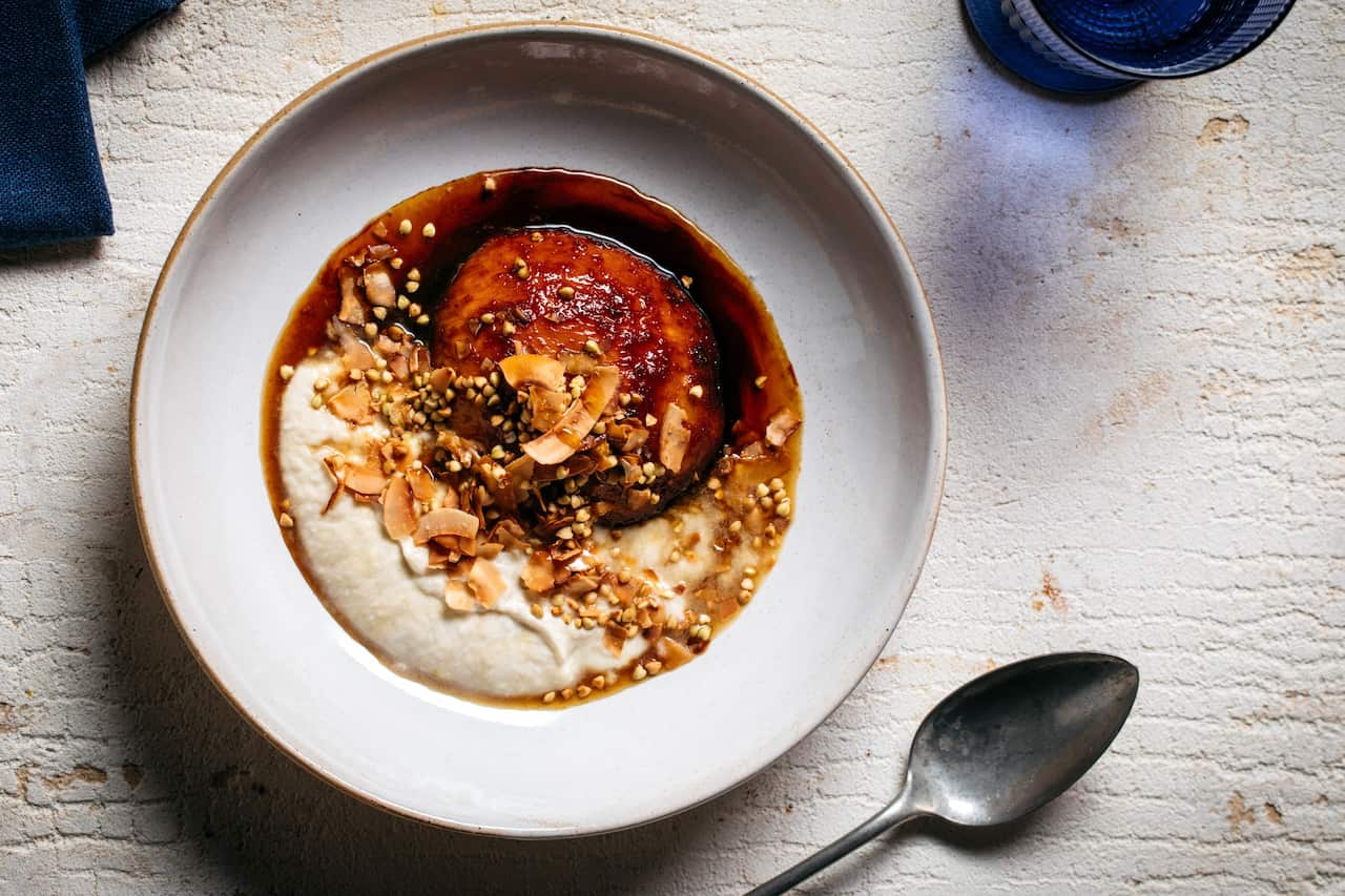 Roasted mango with whipped coconut 