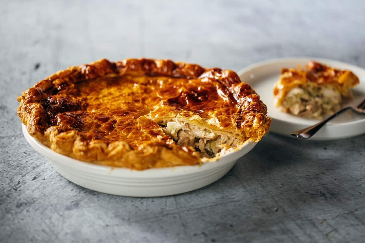 Chicken and leek pie