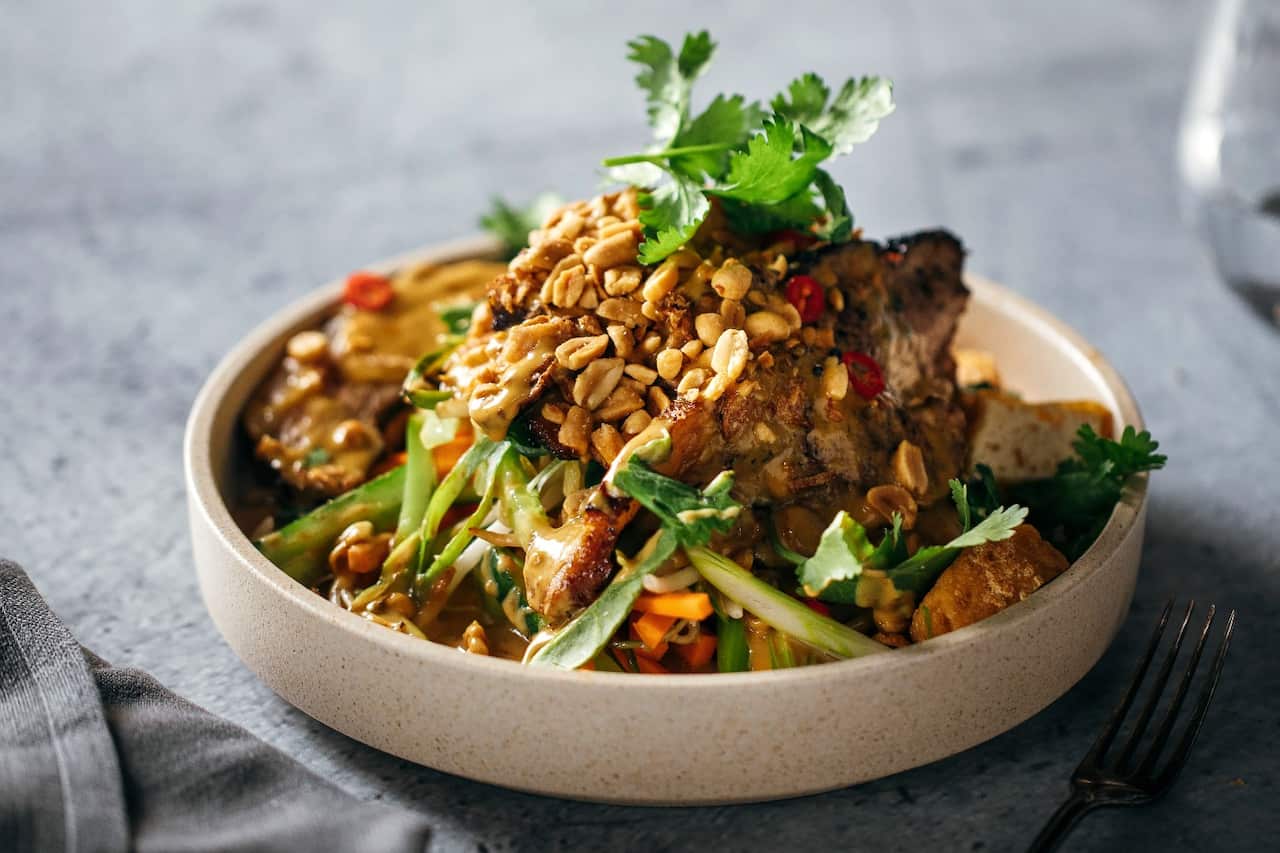 Peanut lamb salad