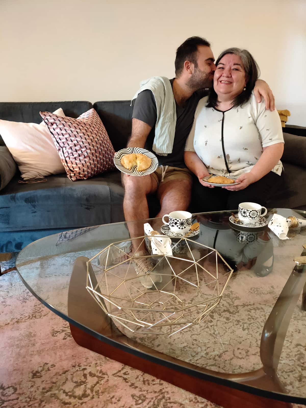 Sal de Luca and his mother share some seadas.