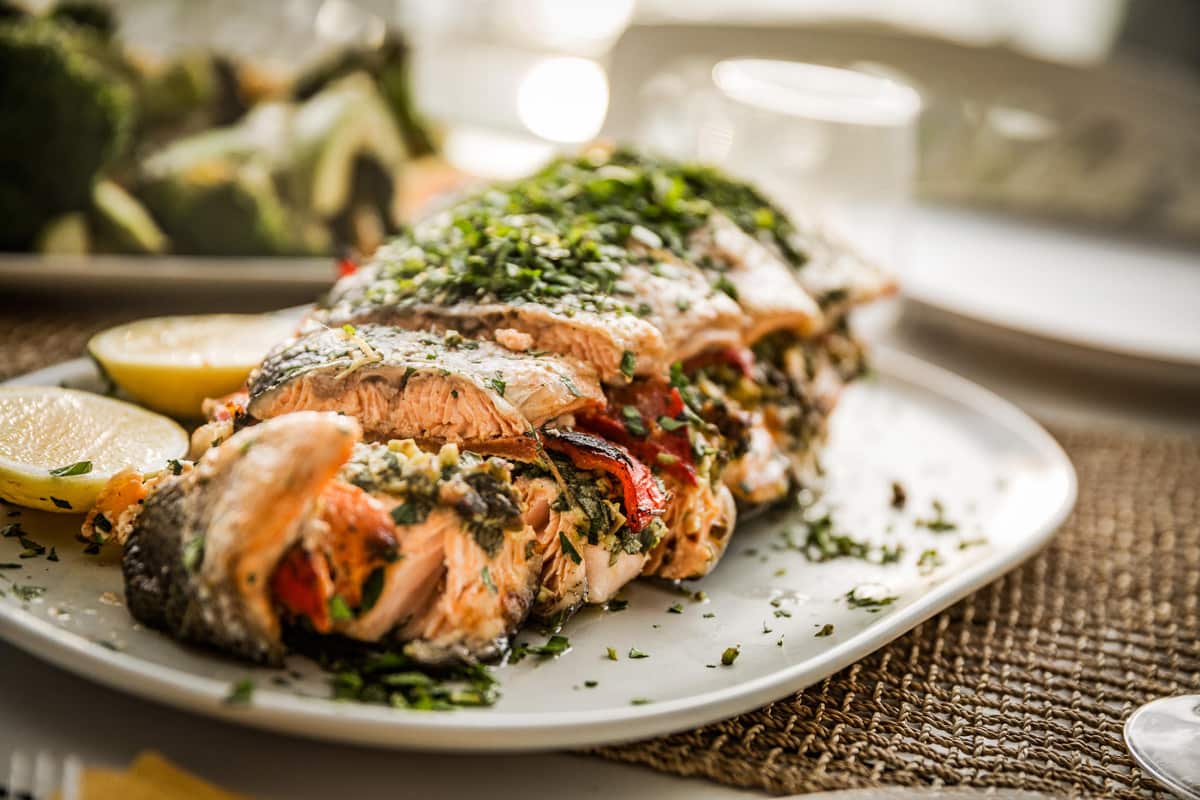 Stuffed salmon with broccoli salad