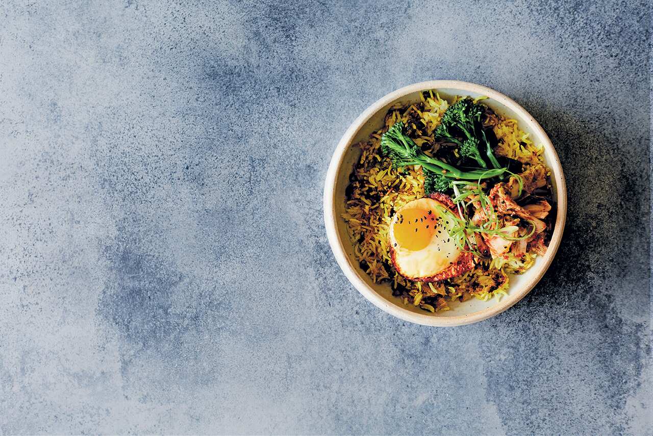 Ginger & turmeric rice with crispy egg