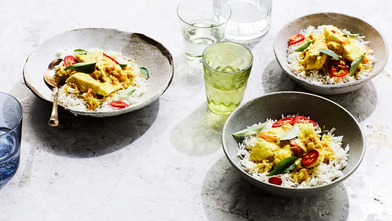 Sri Lankan fish curry (kiri malu)