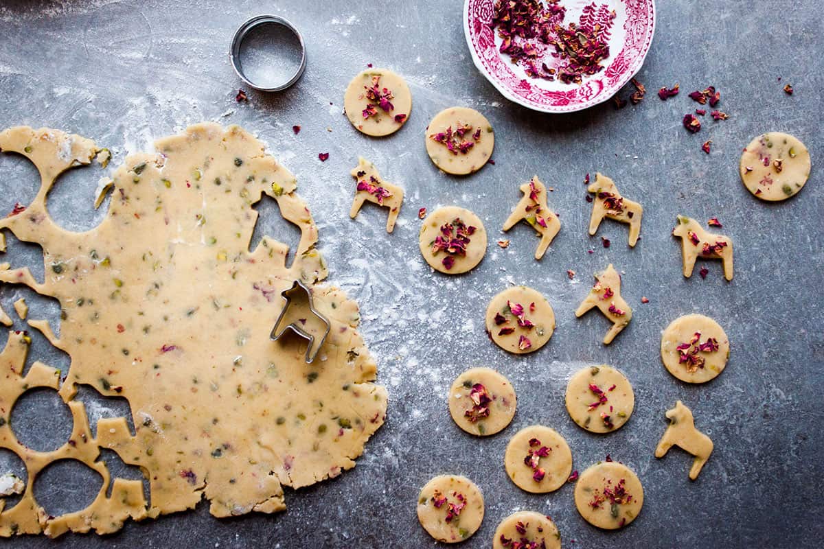 Rose pistachio shortbread