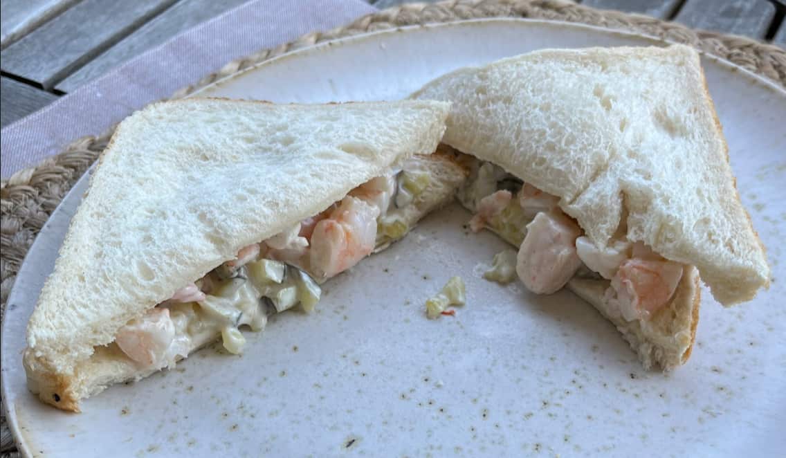 Shrimp sandwich (prawn sandwich)