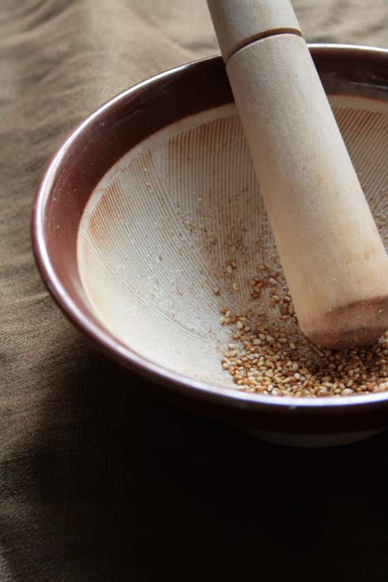Sesame in mortar and pestle