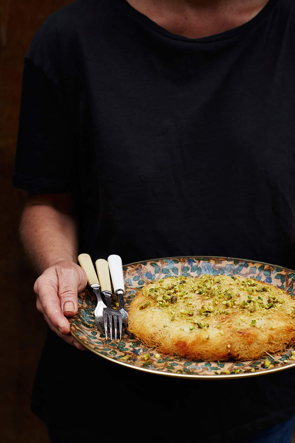 Shredded pastry with cheese and sugar syrup (künefe)