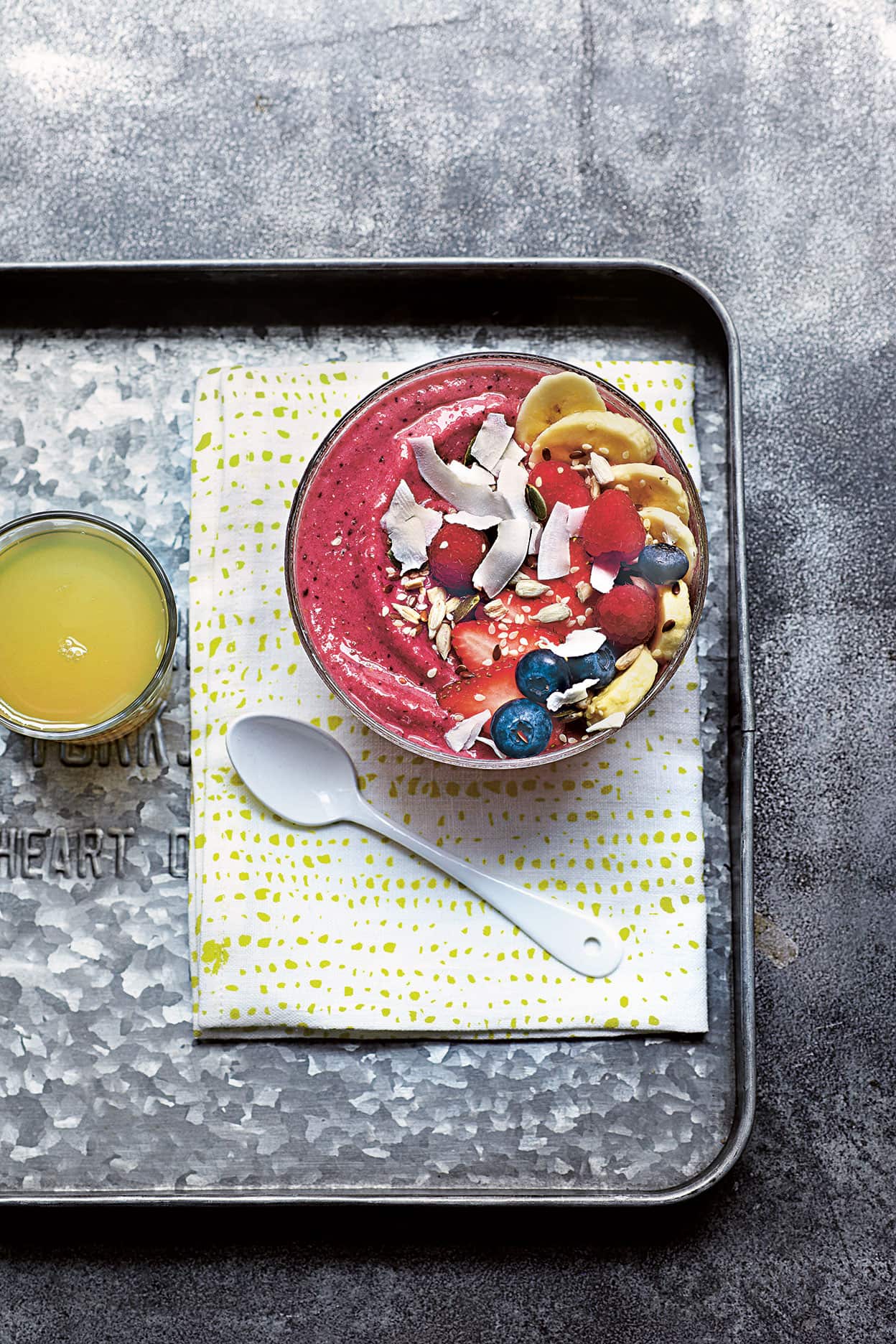 Banana and berry smoothie bowl