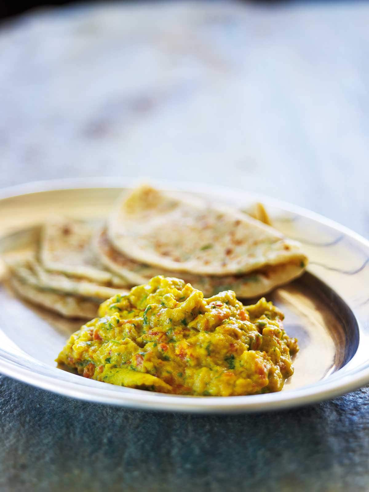 Spicy scrambled eggs with tomato.