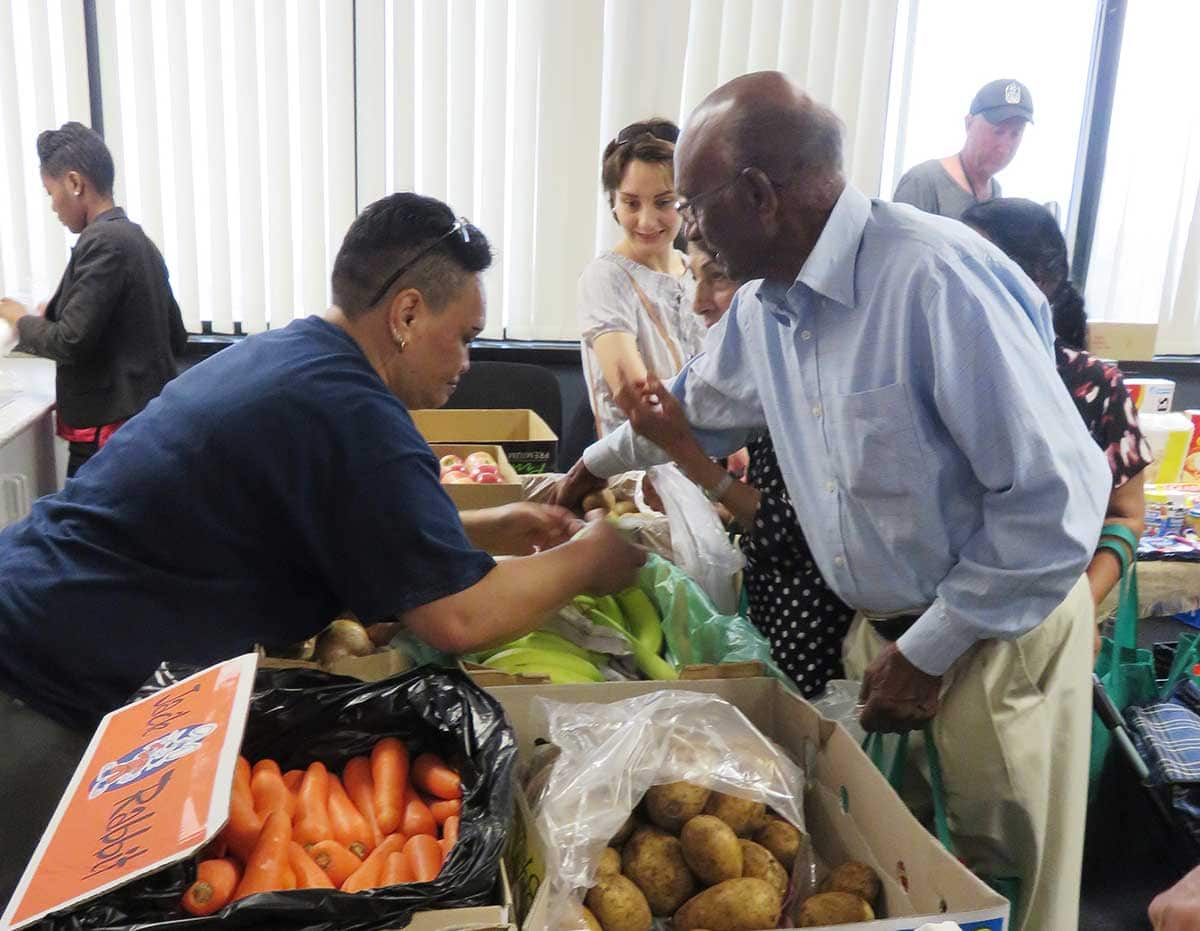 Staples Bag supermarket