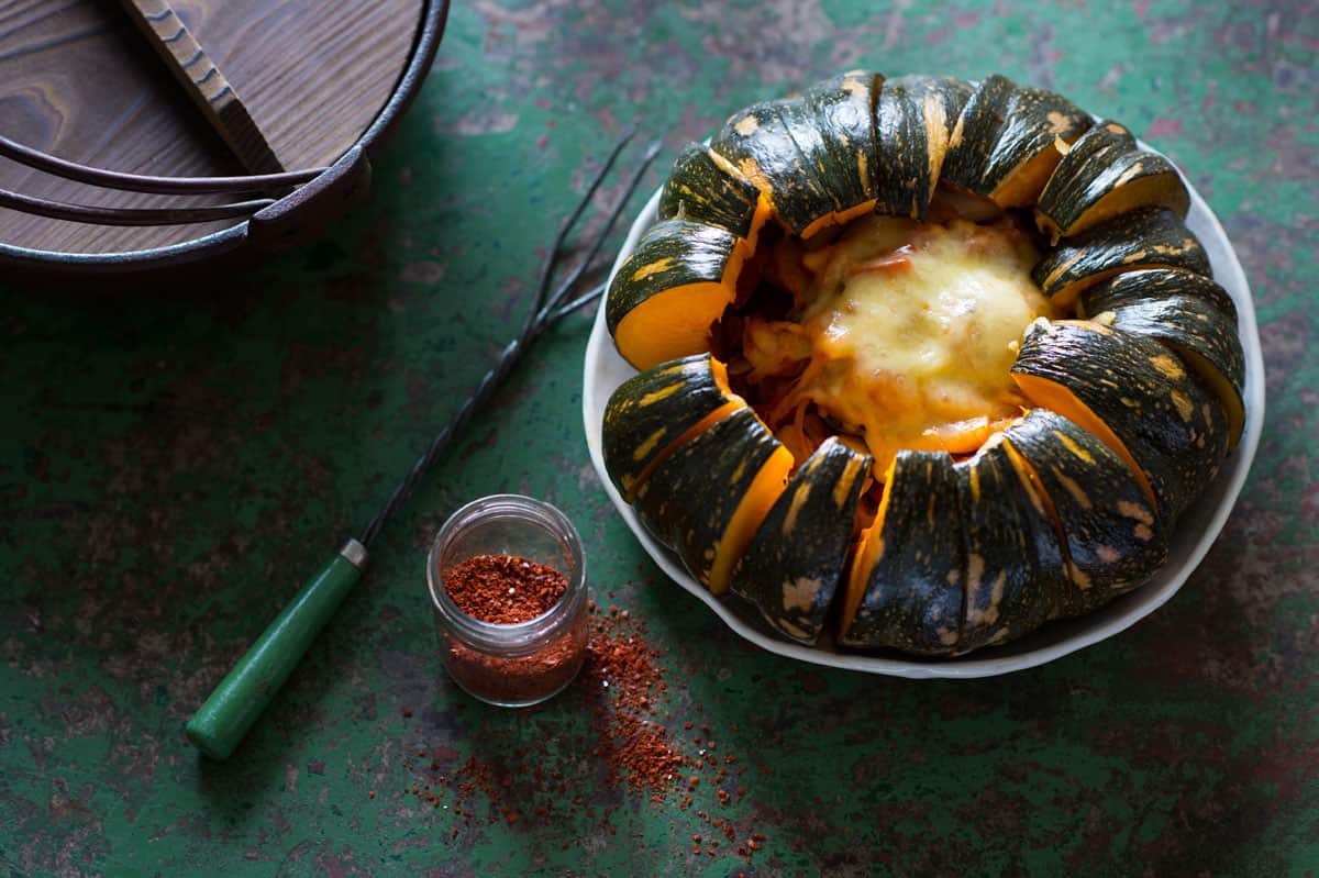 Steamed seafood in pumpkin