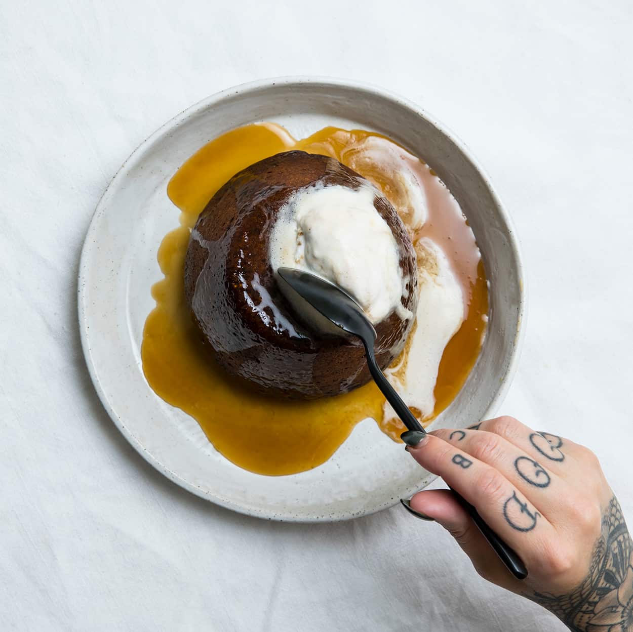 Sticky fig pudding